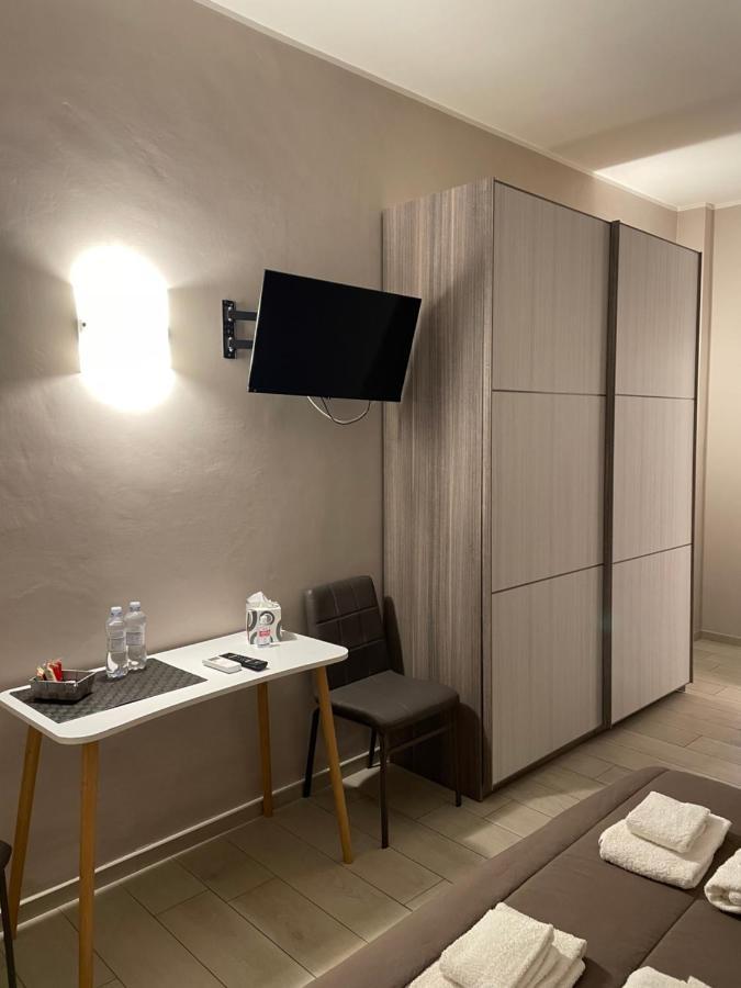 Rosy Bed&Breakfast แตร์นี ภายนอก รูปภาพ